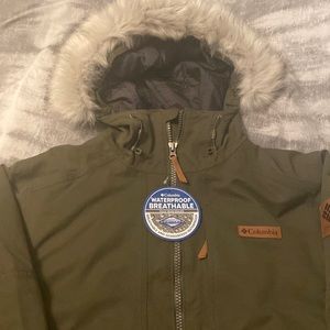 Men’s Medium Columbia Catacomb Crest Parka Army Green with Omnitech Shell